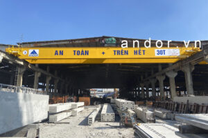 Cầu trục dầm đôi 30 tấn trọn bộ