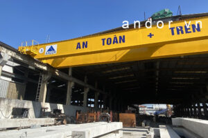 Cầu trục nhà xưởng 30 tấn dầm đôi