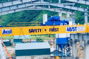 Cầu trục gian máy thủy điện 40 tấn